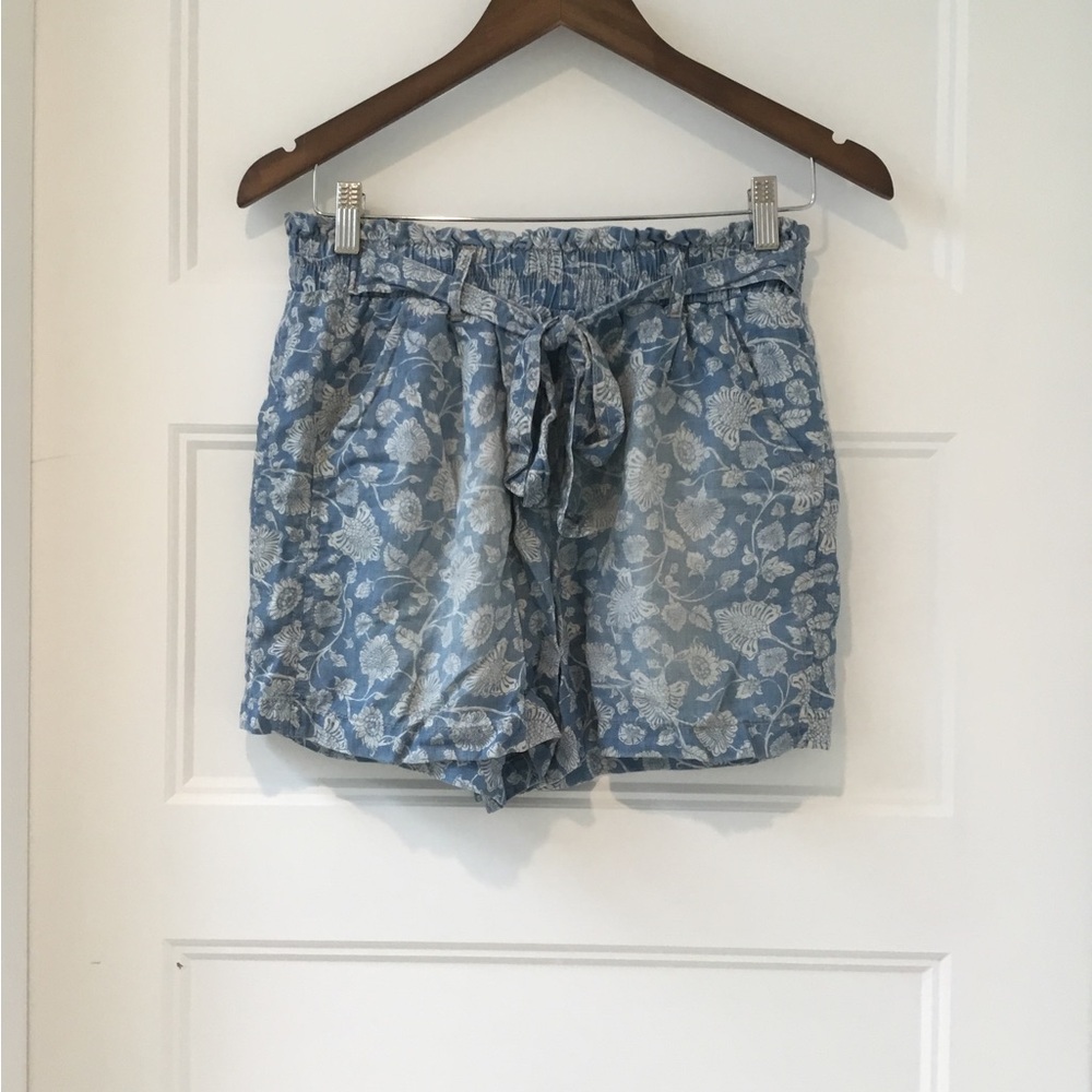 Floral Blue Women's Shorts
